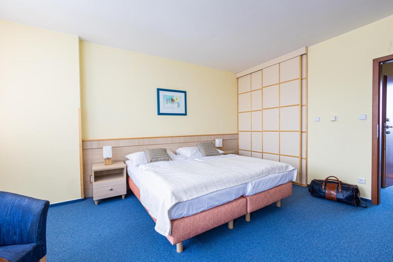 Sporthotel Kurzovní pod Pradědem Karlova Studánka Exterior foto