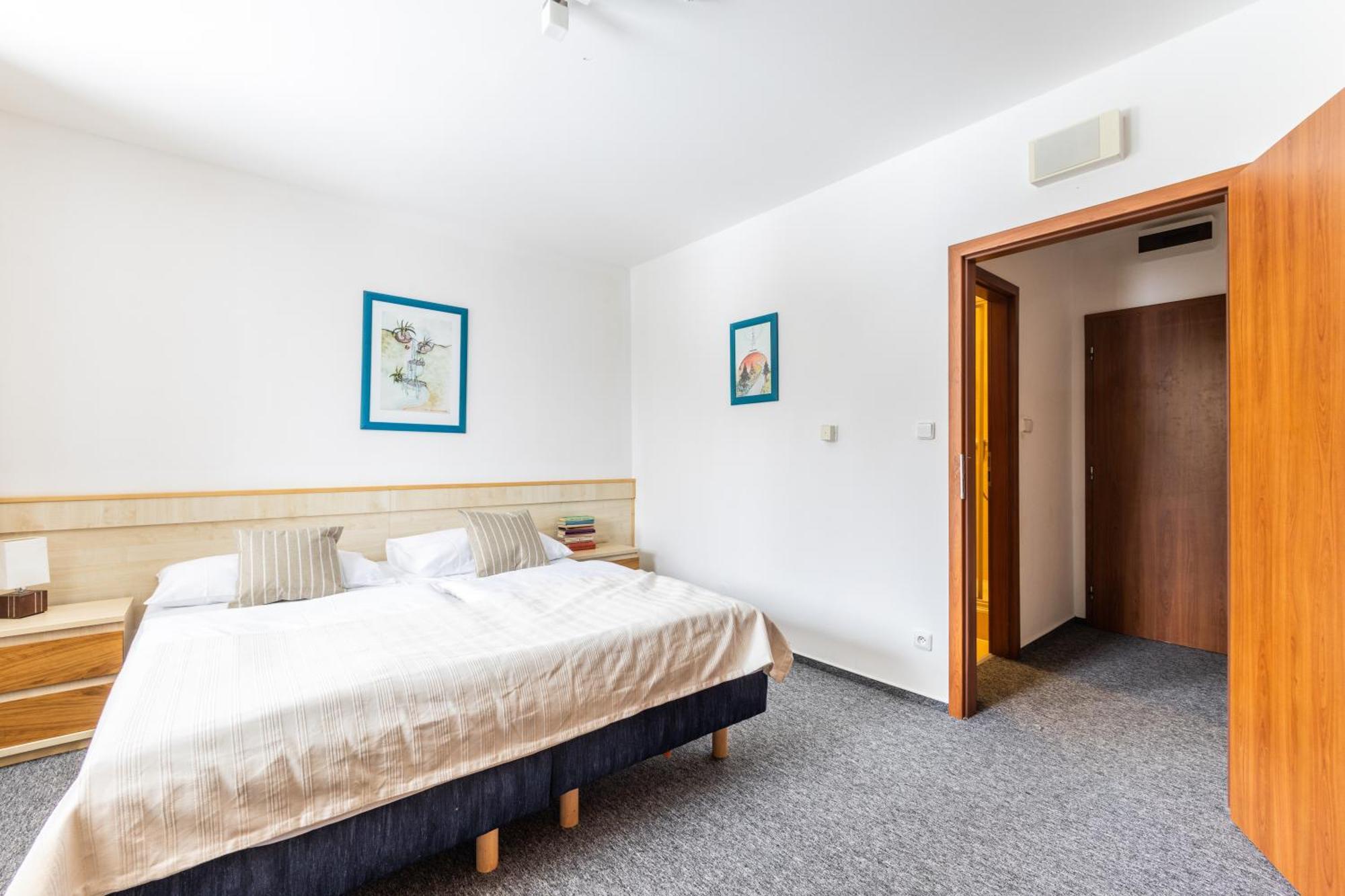Sporthotel Kurzovní pod Pradědem Karlova Studánka Quarto foto