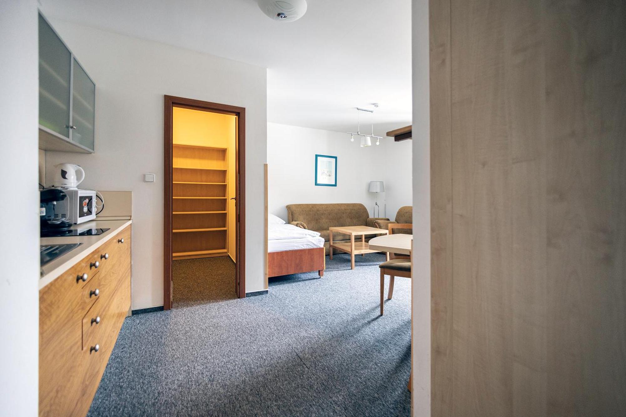 Sporthotel Kurzovní pod Pradědem Karlova Studánka Quarto foto